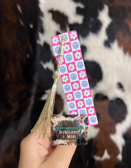 Retro Happy + Daisy Checkered Bookmark